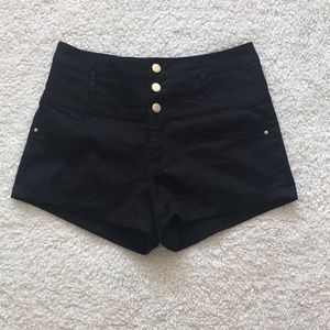 Womens Refuge black shorts size 8